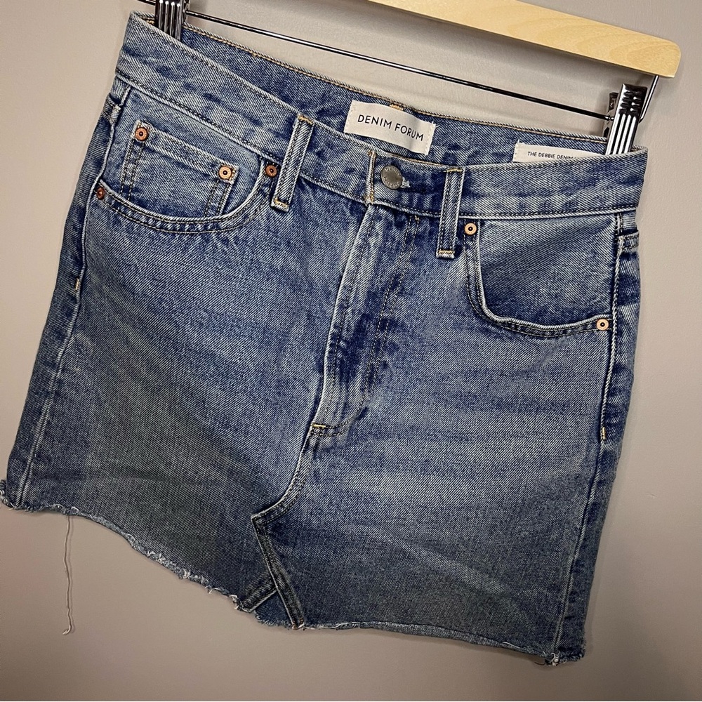 Aritzia Debbie Denim mini skirt  demin Forum Classic